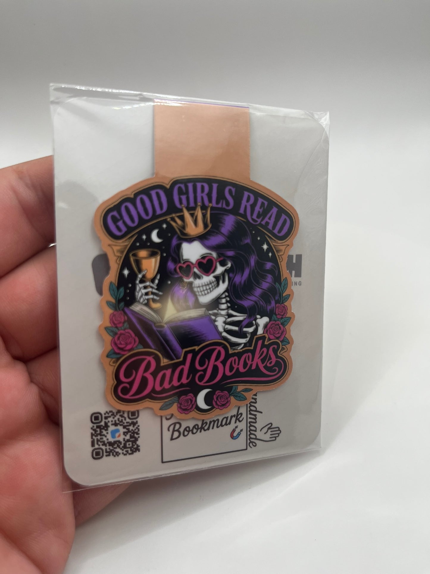 Magnetic bookmark with bad girls reading bad books