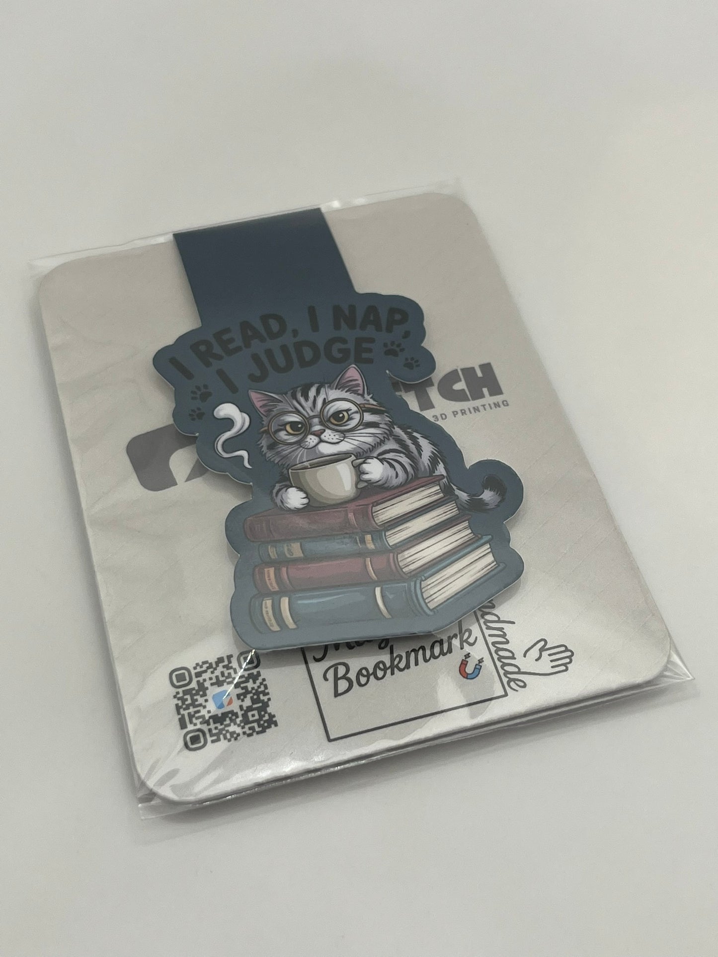 “I Read, I Nap, I Judge” Magnetic Bookmark – Cozy Cat Reader Edition